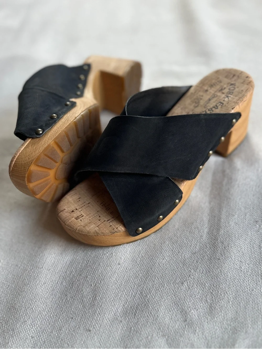 KORK-EASE Tatum Black Leather Crisscross Platform Clog Slide Sandals | 8